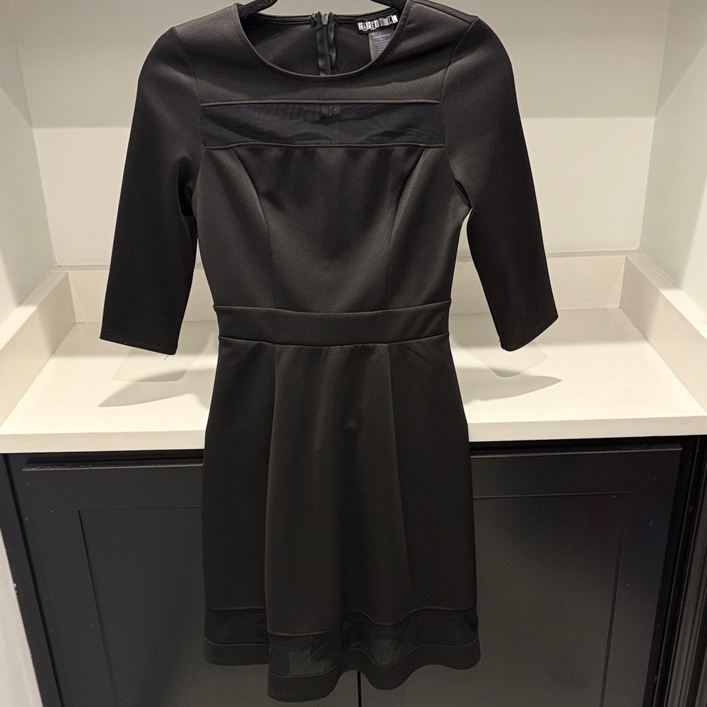 Paper Doll Black Long Sleeve Dress. Size S